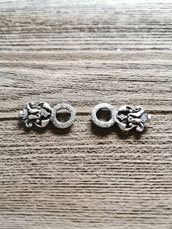2er Set Miederhaken "Krone" Dirndlhaken altsilber metall Miederösen